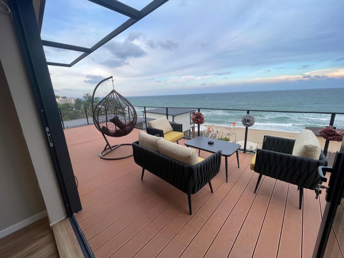 Ferienwohnung Royal View Warna Exterior foto