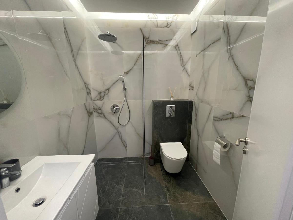 Ferienwohnung Royal View Warna Exterior foto