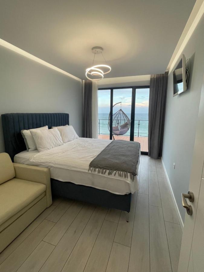 Ferienwohnung Royal View Warna Exterior foto